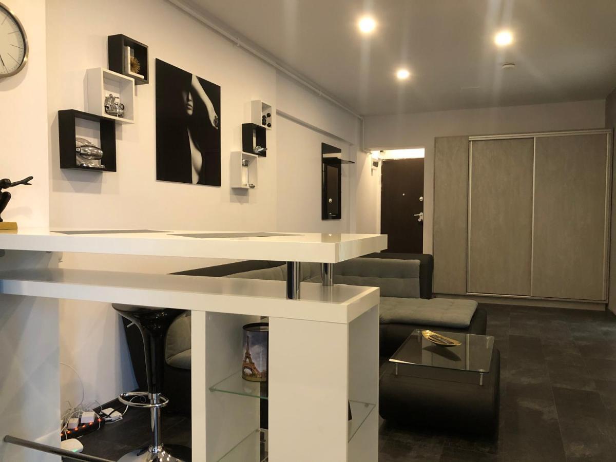 Stylish Westpark 2 Residence Lake View W8 布加勒斯特 外观 照片