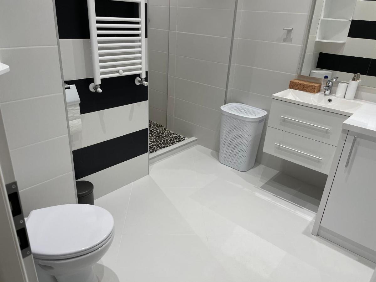 Stylish Westpark 2 Residence Lake View W8 布加勒斯特 外观 照片