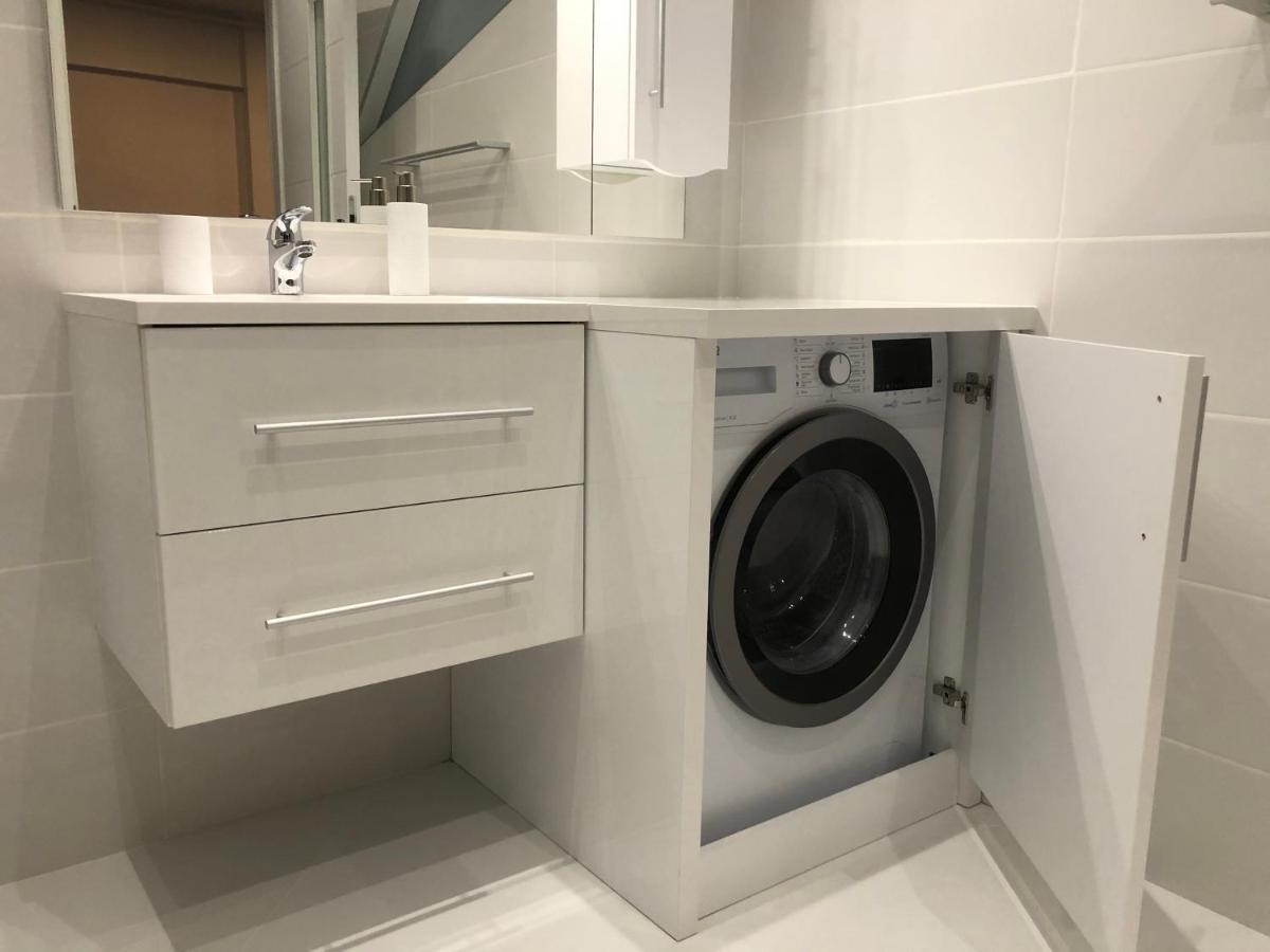 Stylish Westpark 2 Residence Lake View W8 布加勒斯特 外观 照片