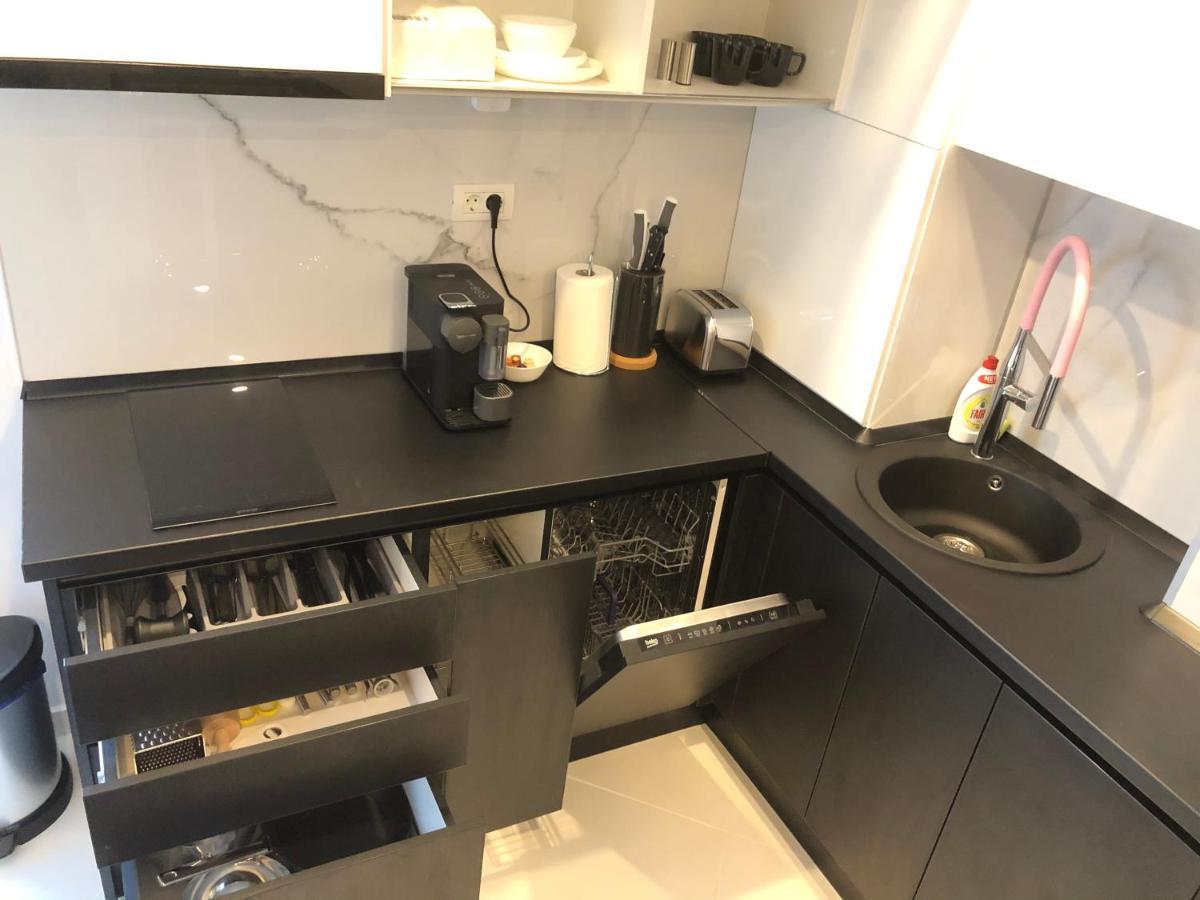 Stylish Westpark 2 Residence Lake View W8 布加勒斯特 外观 照片