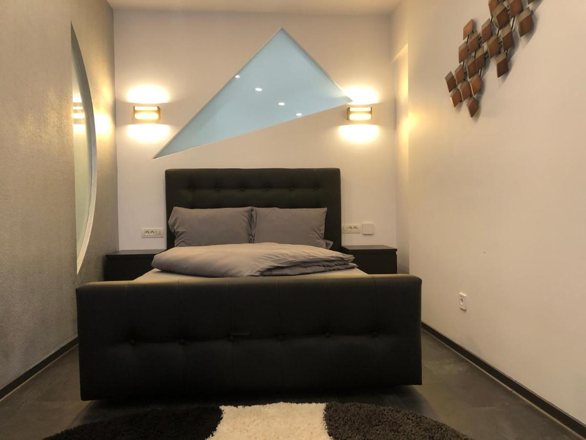Stylish Westpark 2 Residence Lake View W8 布加勒斯特 外观 照片